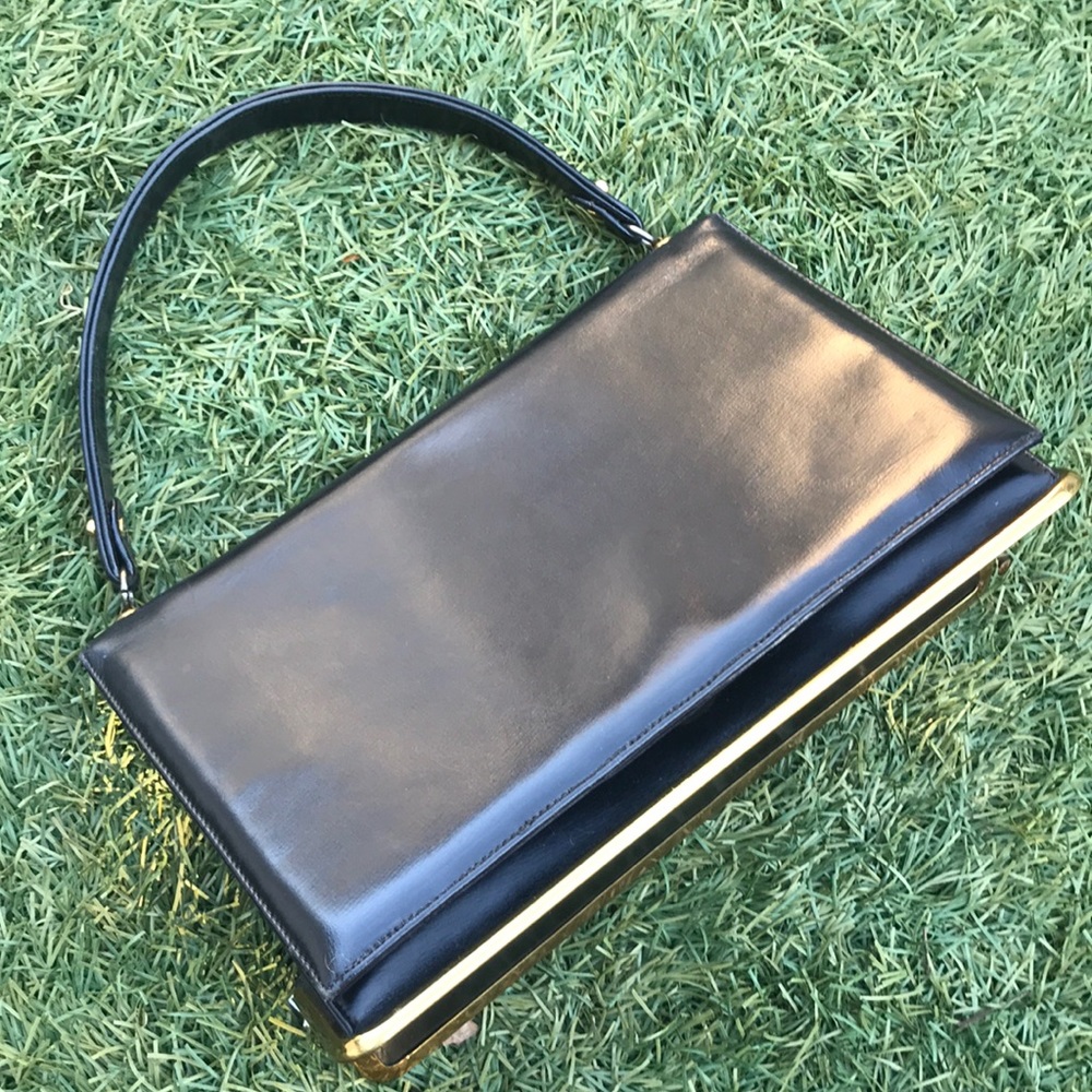 Vintage leather purse